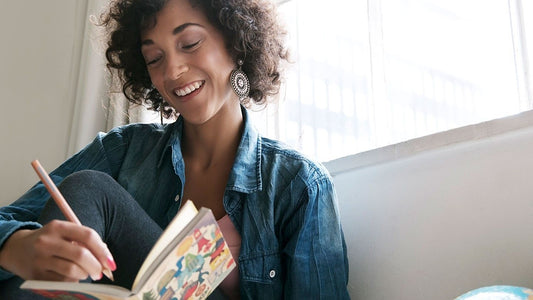 Journaling is not only fun but also good for you. Here are 6 Benefits of Journaling