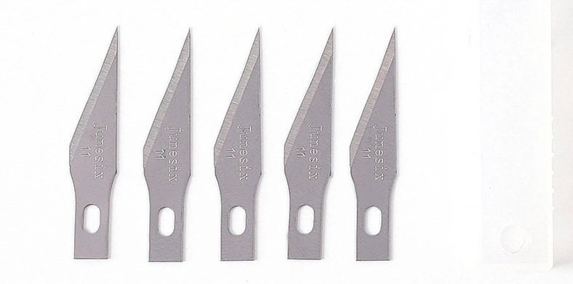 Hobby craft Knife 6 pcs set (1 handle+5 blades)